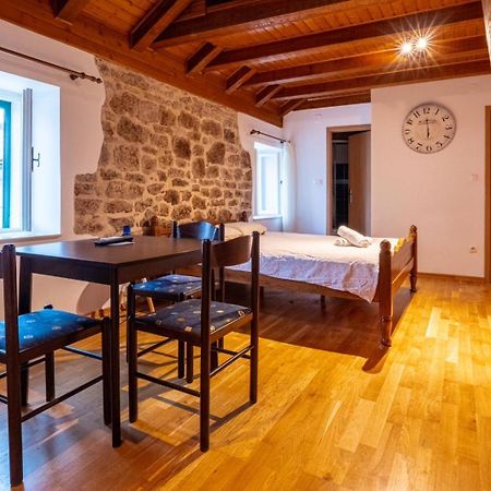 Apartments Loriana Šibenik Екстериор снимка