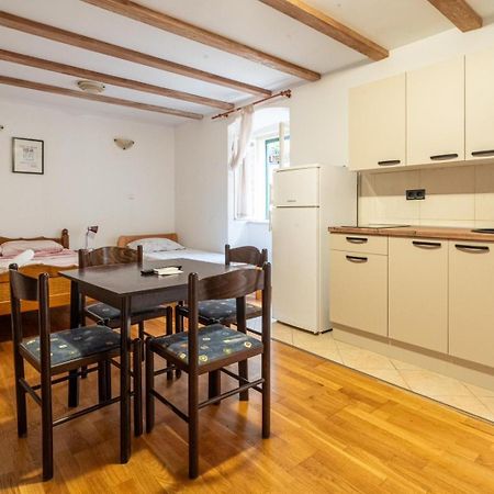 Apartments Loriana Šibenik Екстериор снимка