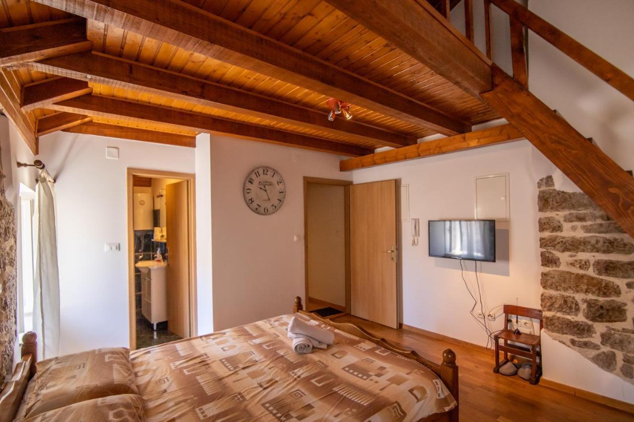 Apartments Loriana Šibenik Екстериор снимка