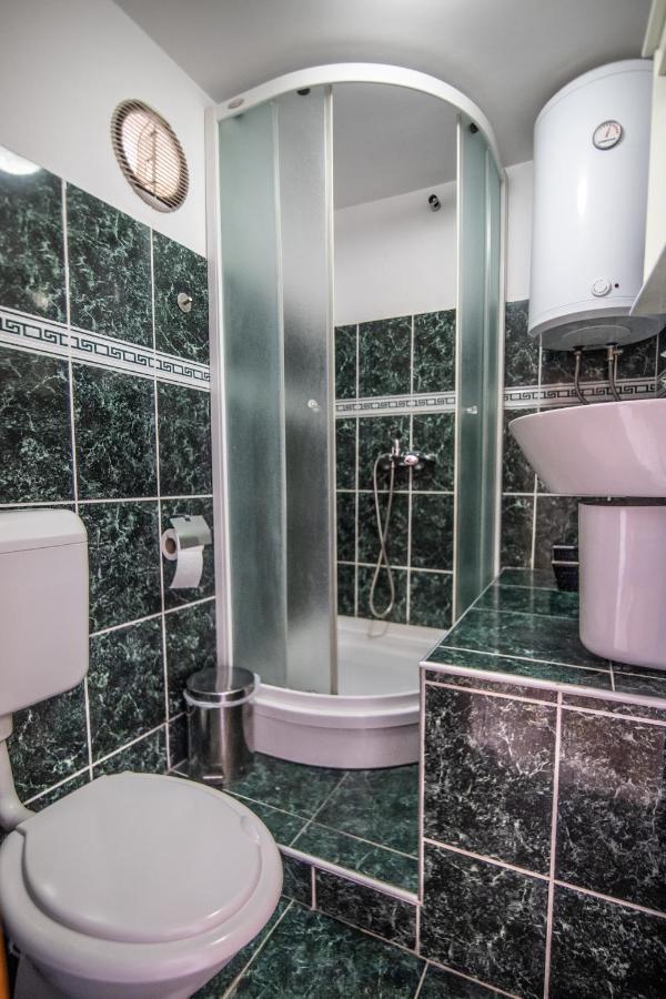 Apartments Loriana Šibenik Екстериор снимка