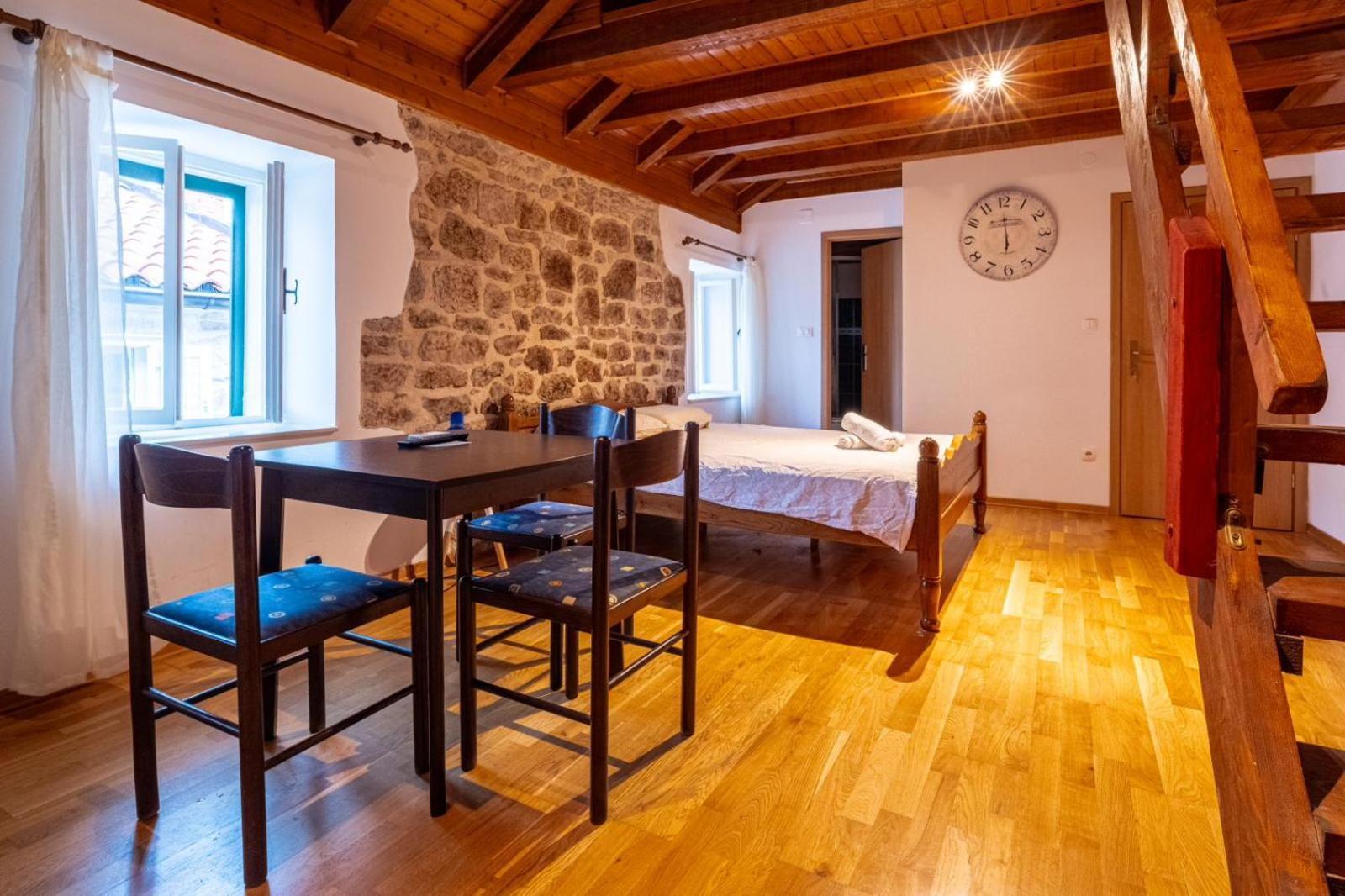 Apartments Loriana Šibenik Екстериор снимка