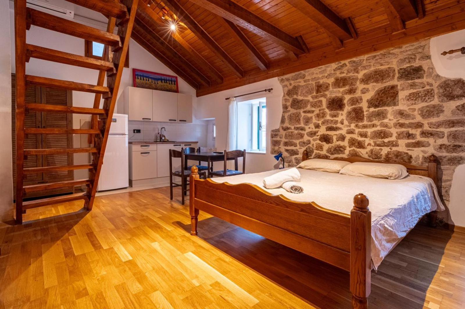 Apartments Loriana Šibenik Екстериор снимка