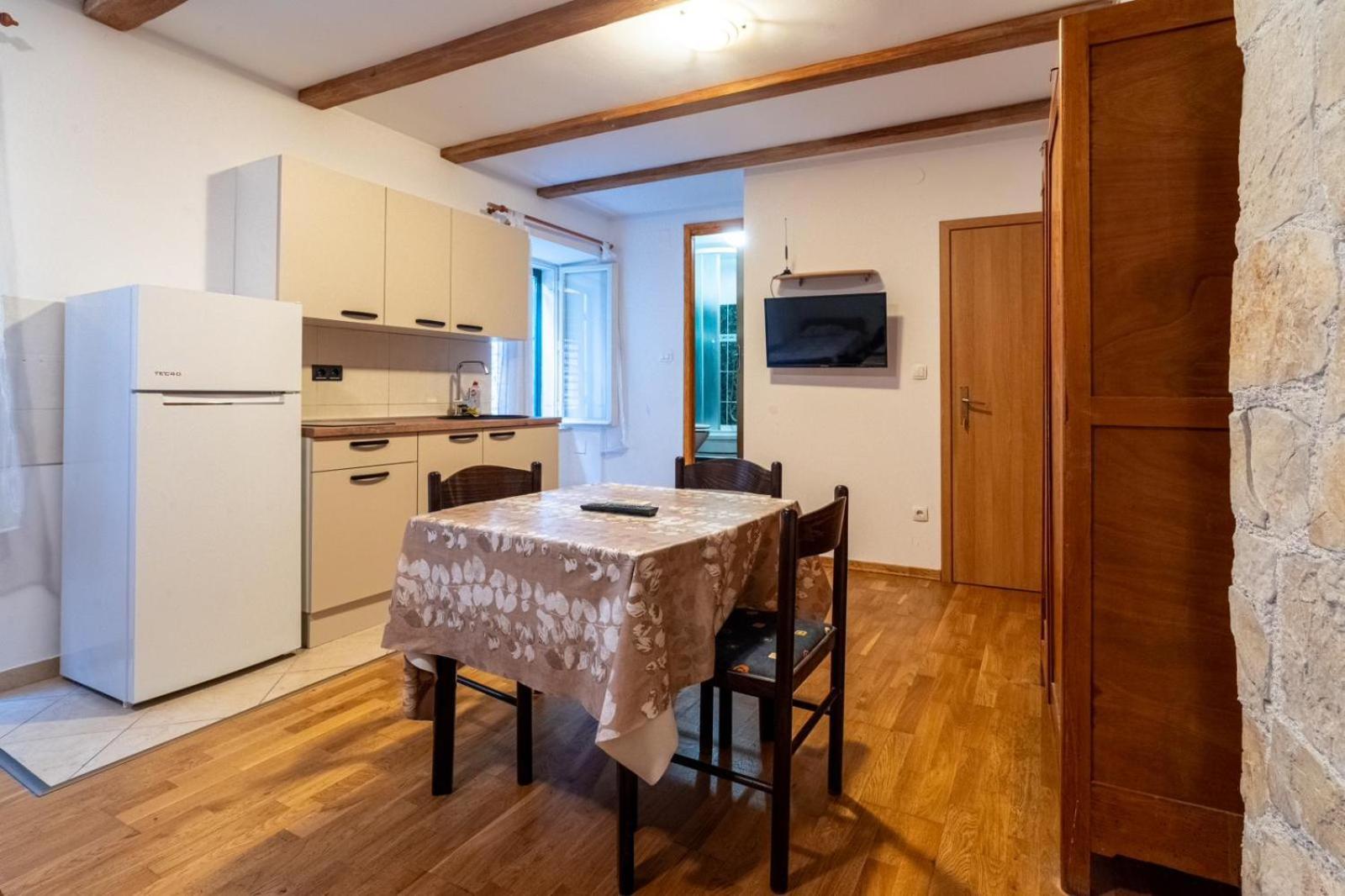 Apartments Loriana Šibenik Екстериор снимка