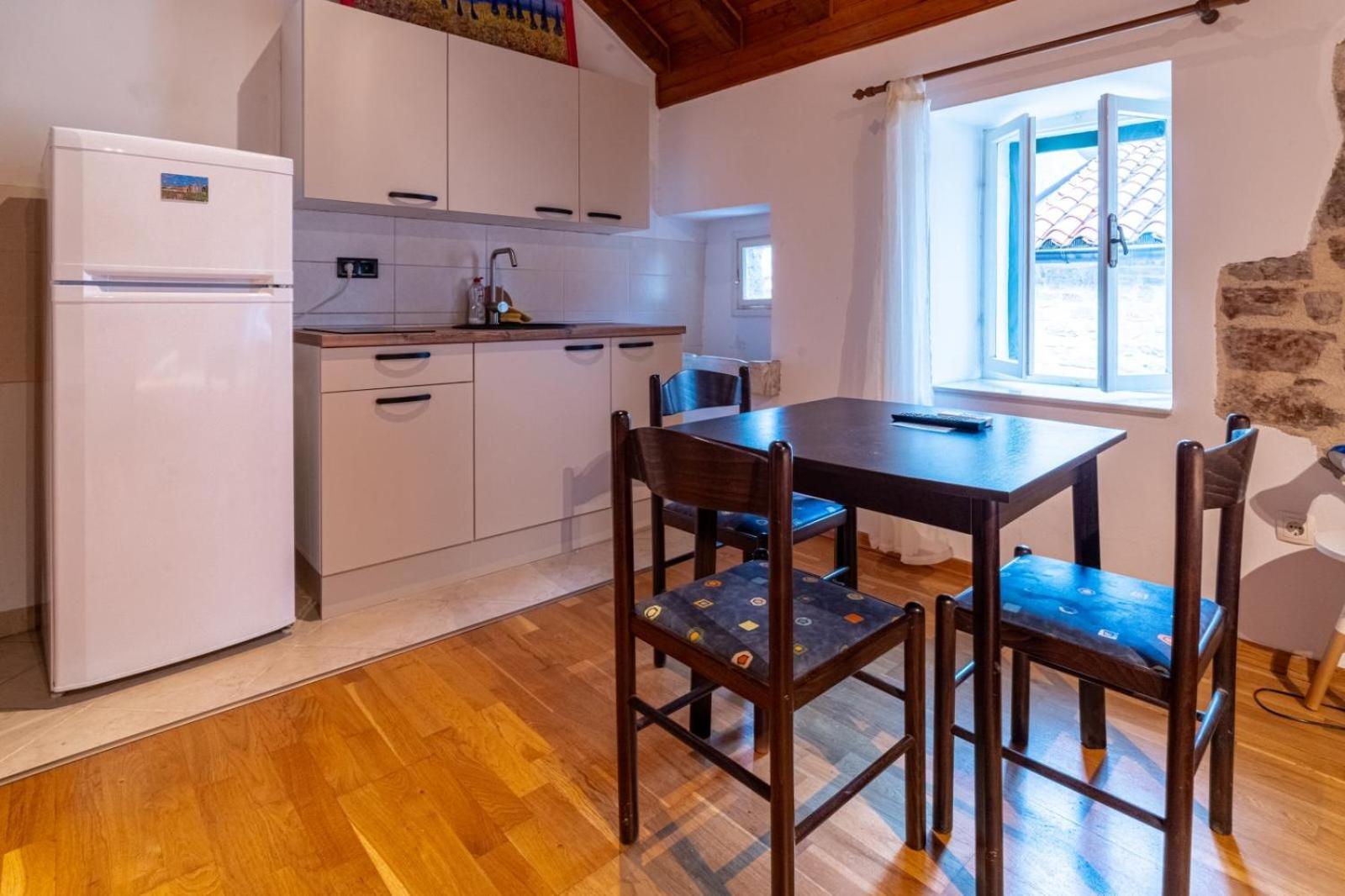 Apartments Loriana Šibenik Екстериор снимка
