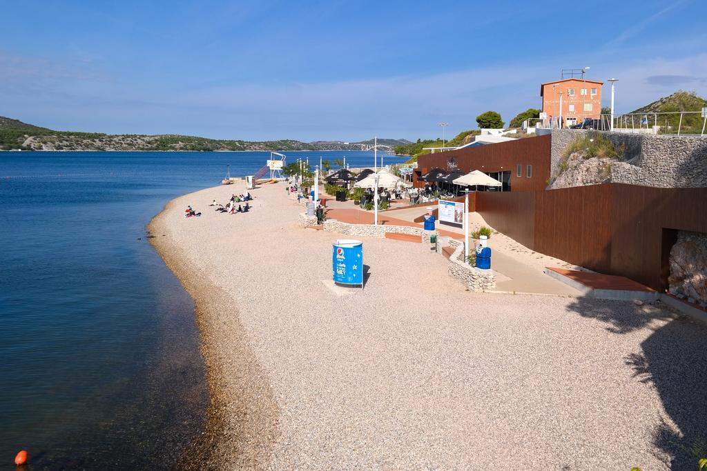 Apartments Loriana Šibenik Екстериор снимка